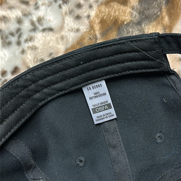 Chicago Bulls Black on Black Strap Back Dad Style Hat - Picture 4 of 5